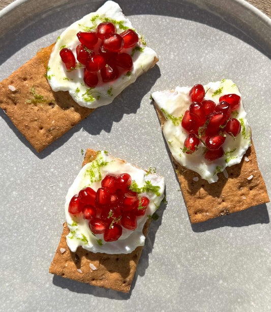 Greek Yogurt, Pomegranate & Lime